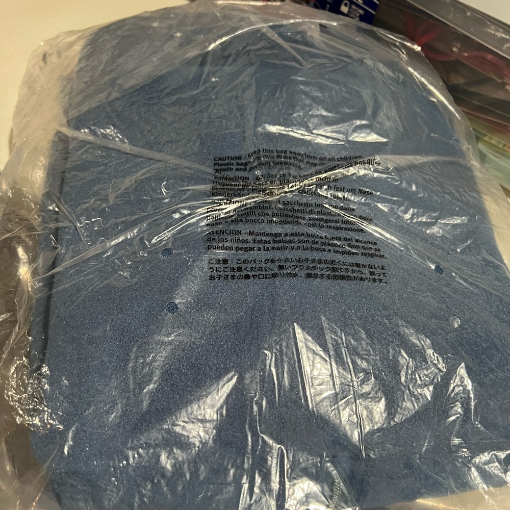 NWT Men’s Patagonia Blue Synch Marsupial - Picture 3 of 3